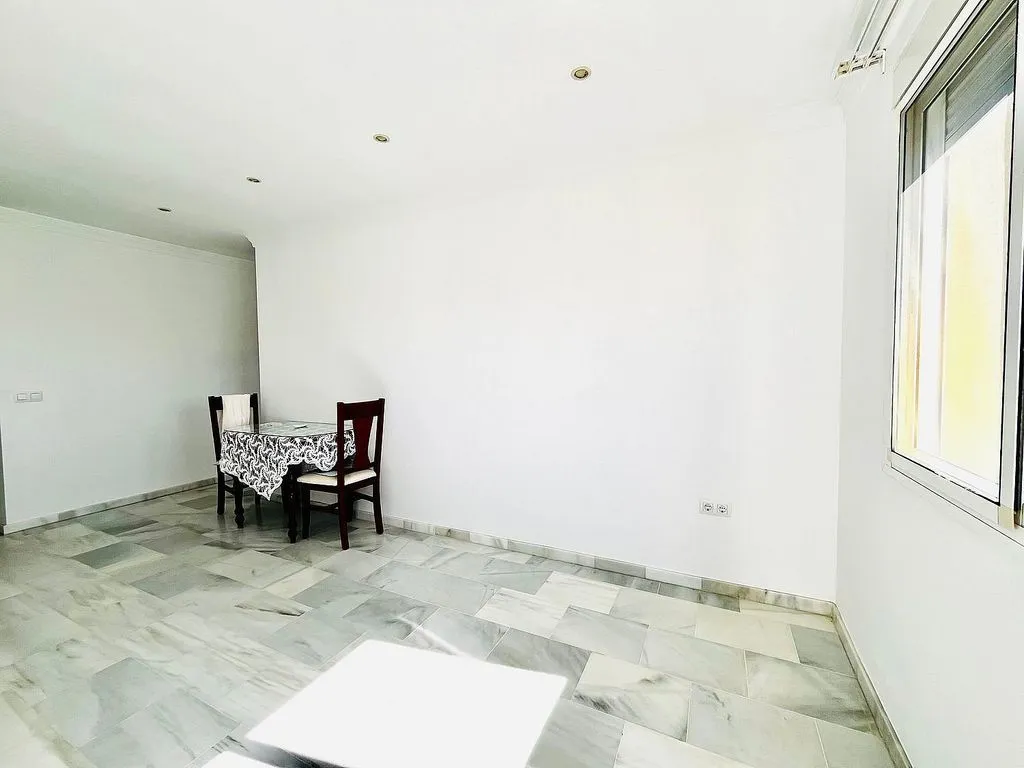 Söögituba - Bright Apartment with Terrace in Bonanza