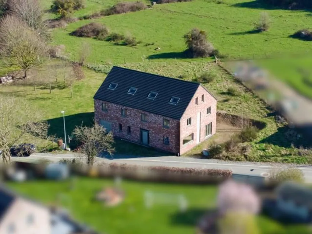 Õhuvaade - Large House with 9 Bedrooms in Oppagne
