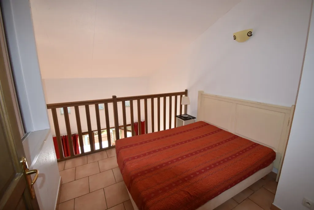 Chambres - Appartement Duplex avec Piscine à Barjac