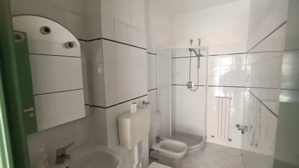 Vannitoad - Trilocale with Historic View in Chiavari