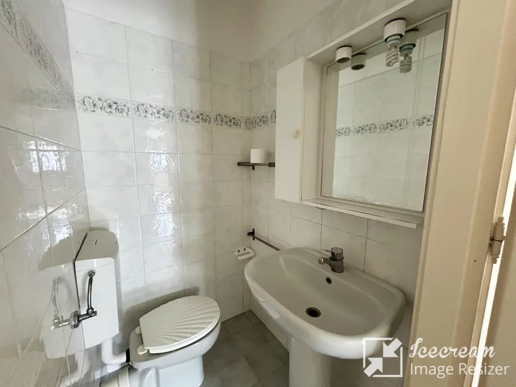 Salles de bain - Spacious Apartment with Balcony in Acqui Terme