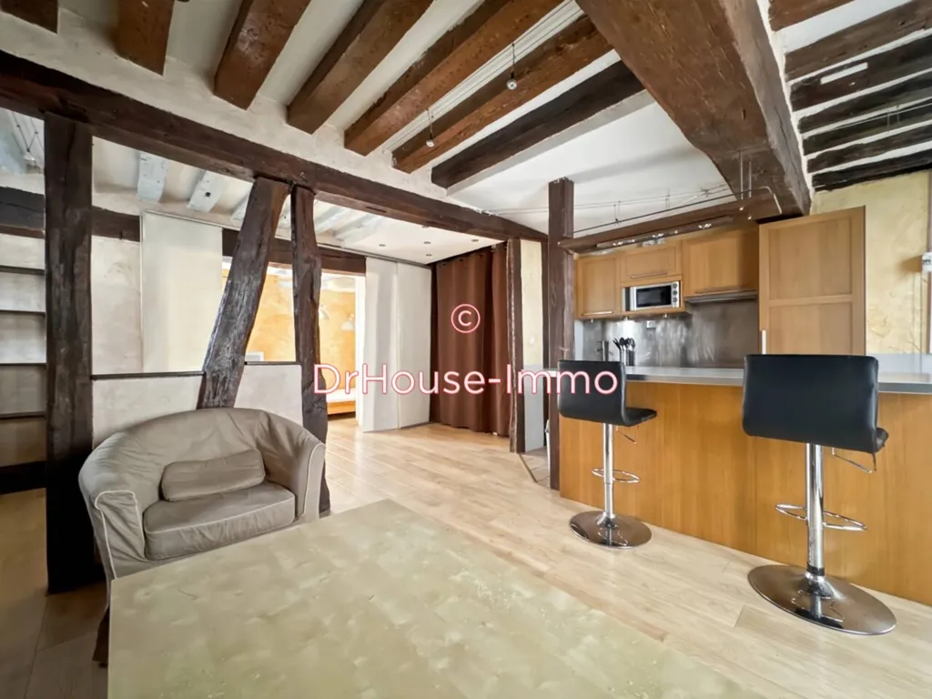 Séjour - Appartement 2 Pièces avec Cave à Melun