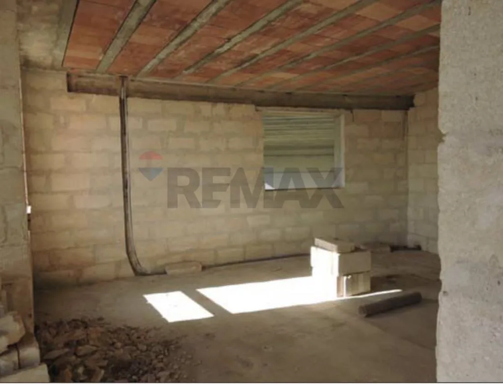 Toad - Industrial Warehouse with Customisation Potential in Mola di Bari