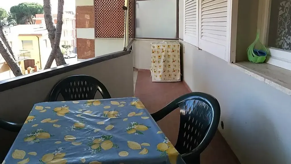 balcony