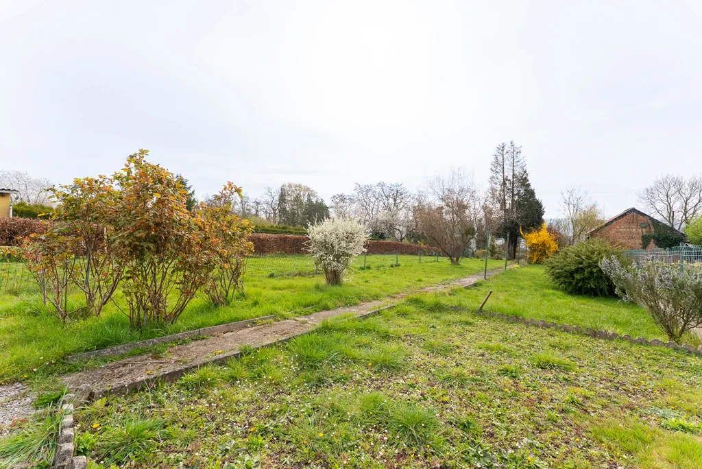 Jardin - Maison avec Garage sur les Hauteurs d'Amay