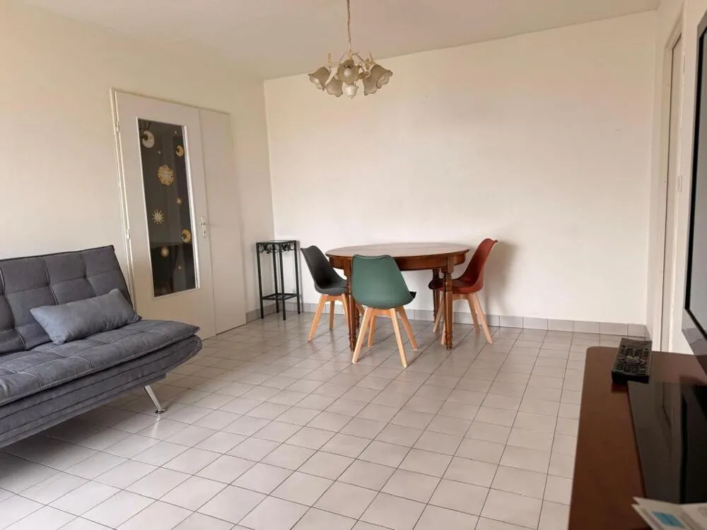 Elutuba - 2-Bedroom Apartment with Balcony in Rodez