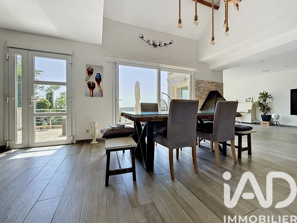 Salle à manger - Maison d'Architecte avec Piscine à Linas