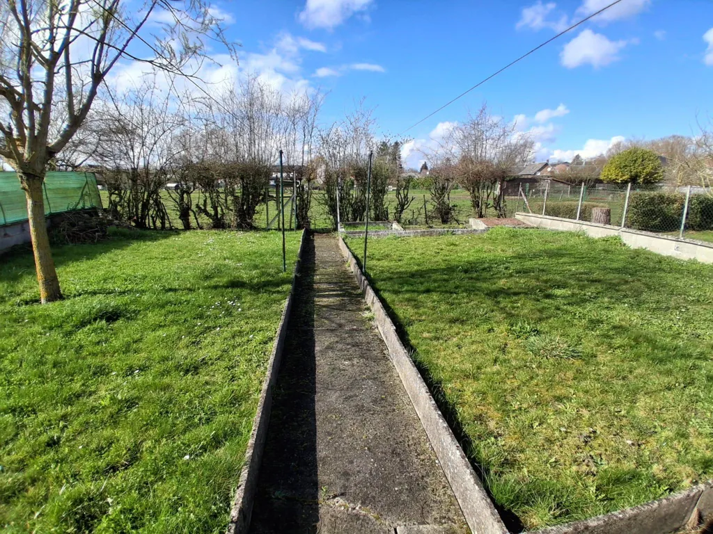 Jardin - Longère Charmante avec Dépendance à Neuvilly