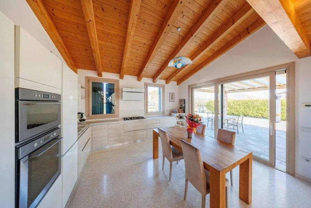 Cuisine - Luxury Villa with Garden View in Este, Veneto