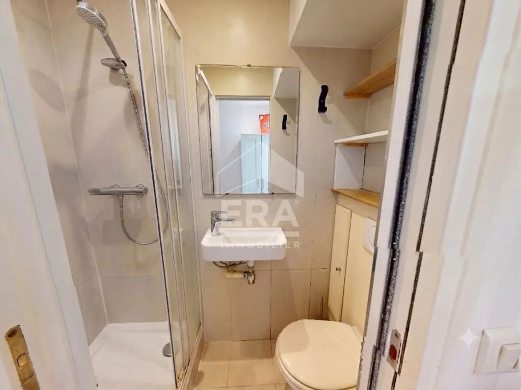 Bagni - Studio in Historic Building, Paris 15ème