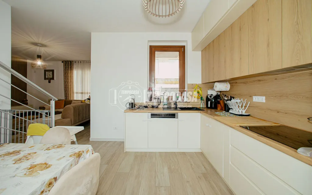 Cucina - Renovated Villa with Garden in Vigevano