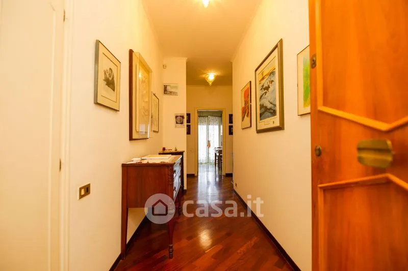 Esik - Bright Trilocale with Terraces in Camogli