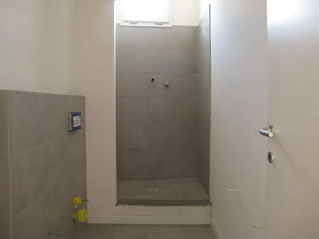 Vannitoad - Rear-Facing Apartment near School in Empoli