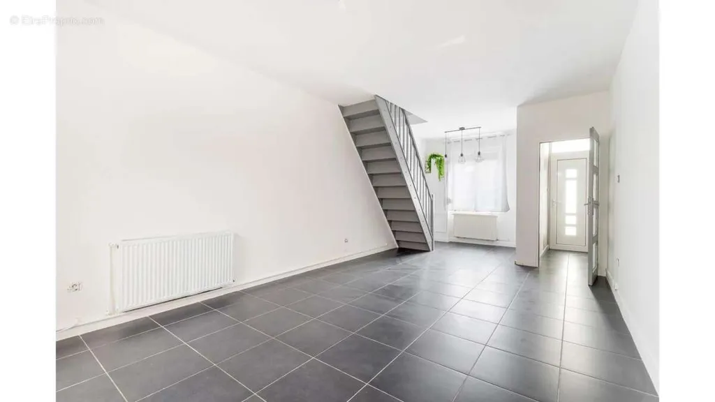 Maison 2 pièces à Croix