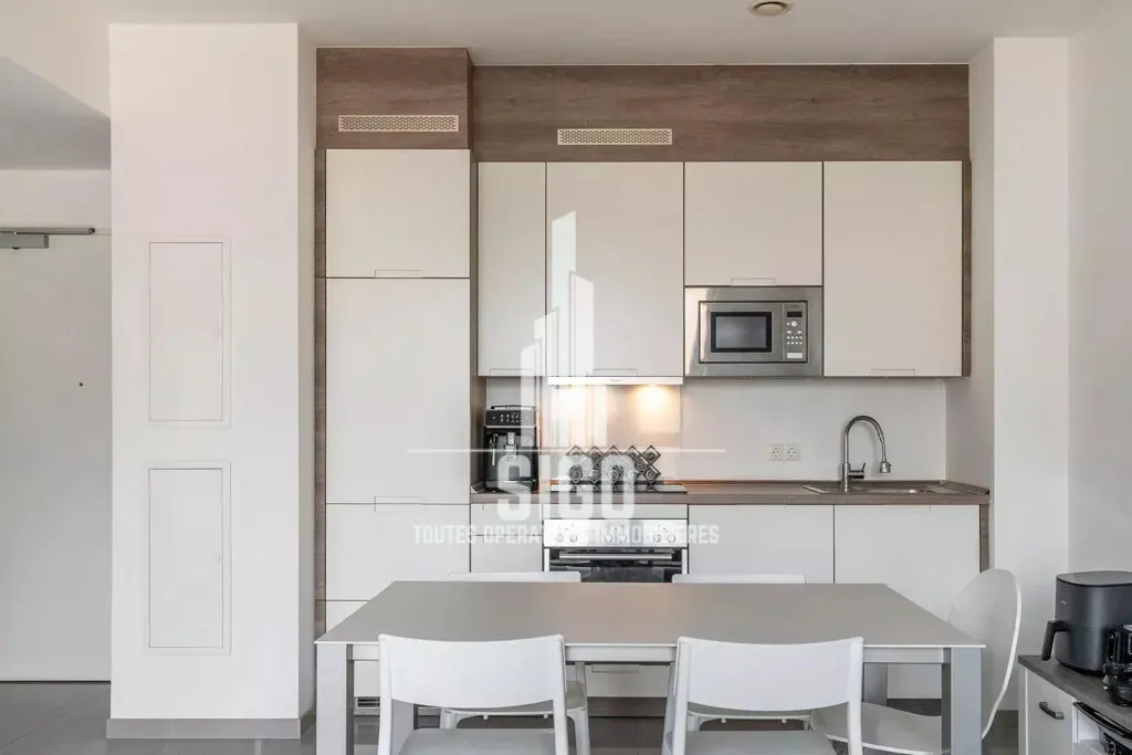 Cuisine - Appartement 1 Chambre avec Vue à Gasperich