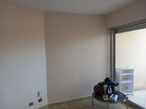 Stanze - 1-Bedroom Apartment with Balcony in Hérault
