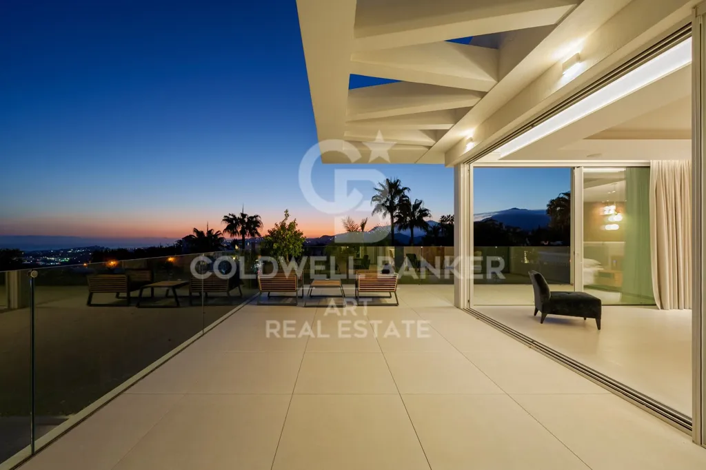 Terrass - Contemporary Mediterranean Villa with Panoramic Views in Benahavís