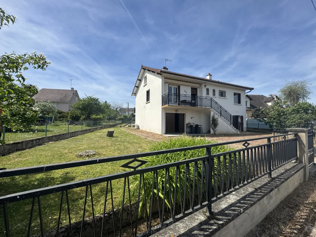 Extérieur - Maison avec Balcon et Jardin à Châtenoy-le-Royal