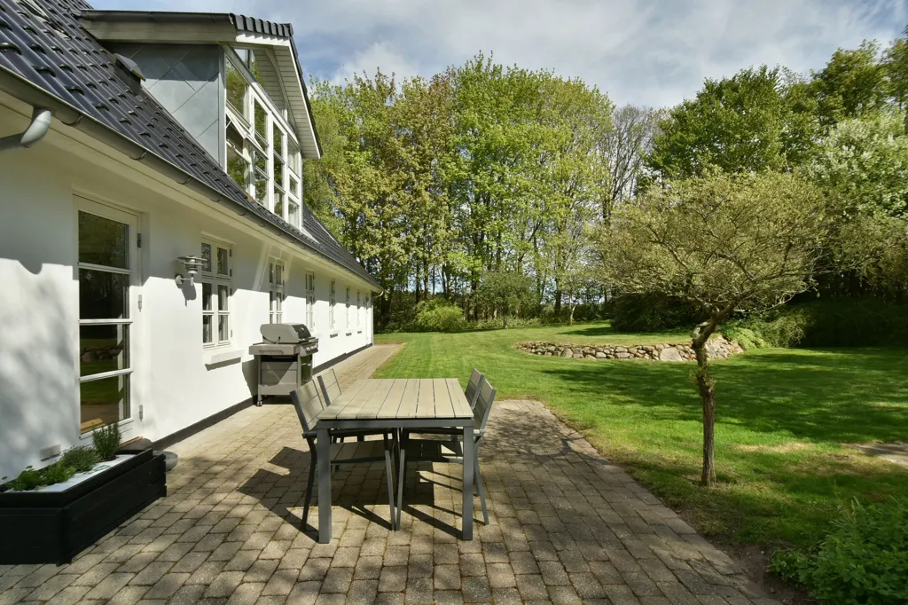 Terrasse - Detached House with Large Garden in Gadbjerg
