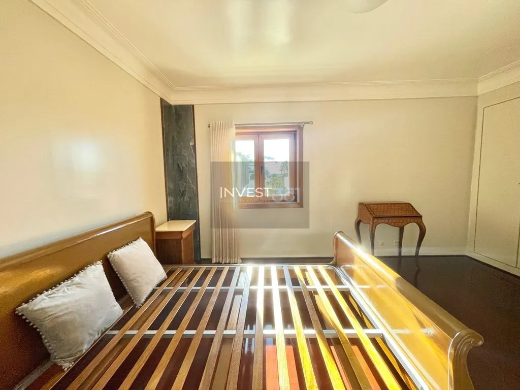 Bedrooms - Single-Story Villa with Terrace in Porto