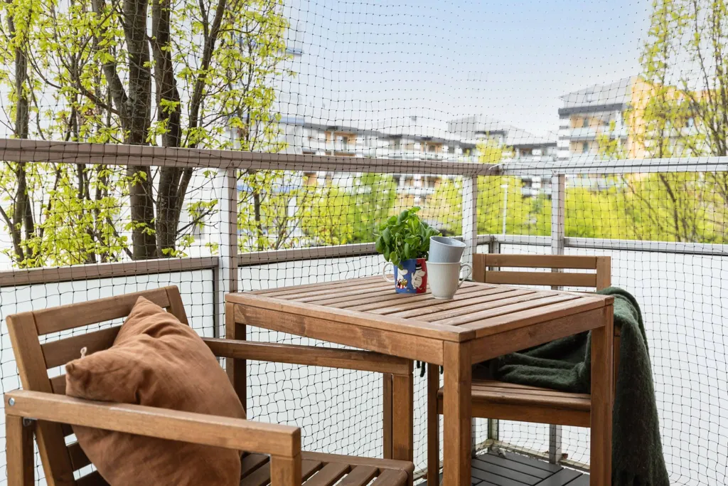 Balcon - Apartment with Balcony in Restalundsvägen
