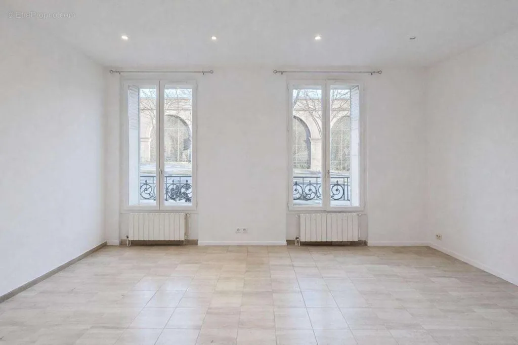 Pièces - Appartement T2 avec Cour à Nogent-sur-Marne