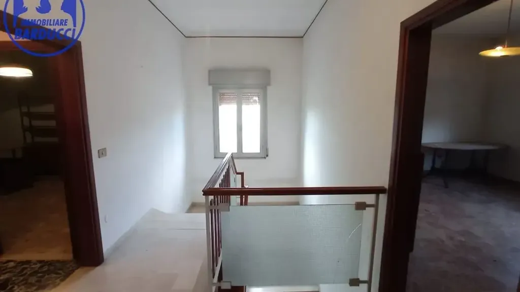 Maison 10 pièces à IT