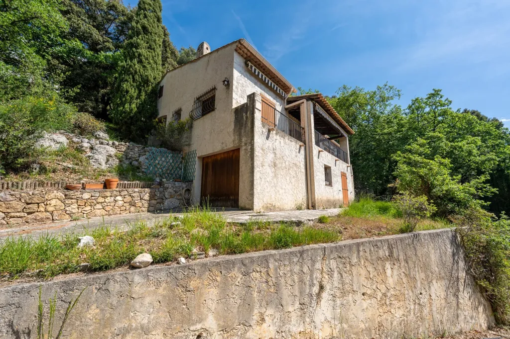 Extérieur - Maison sur Trois Niveaux au Calme à Carros