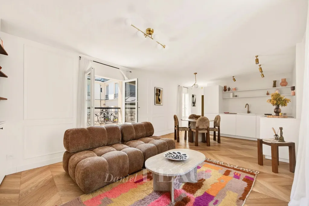 Elutuba - Renovated Flat with Double Aspect in Paris IVe