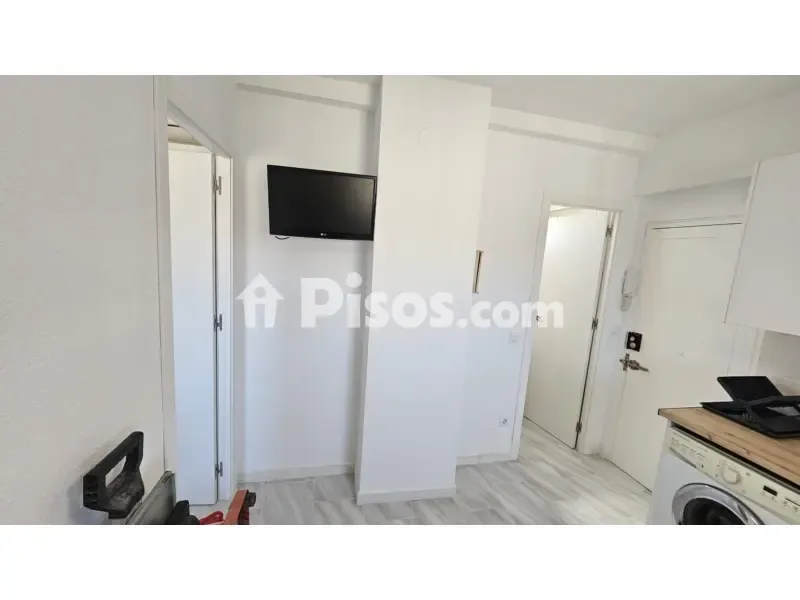 Pesuköök - Studio with New Kitchen on Ruiz Jiménez Avenue