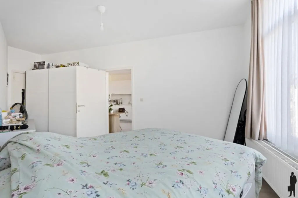2 magamistoaga maja asukohas Antwerpen