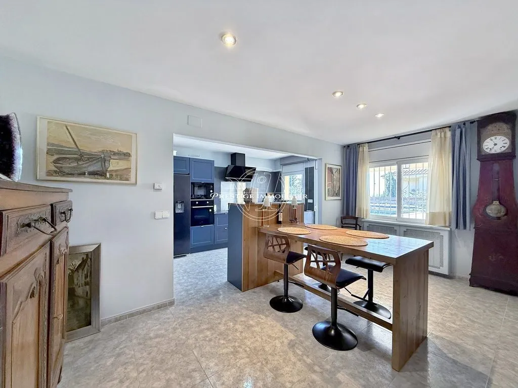 Cuisine - Villa with Pool and Sea View near Roses