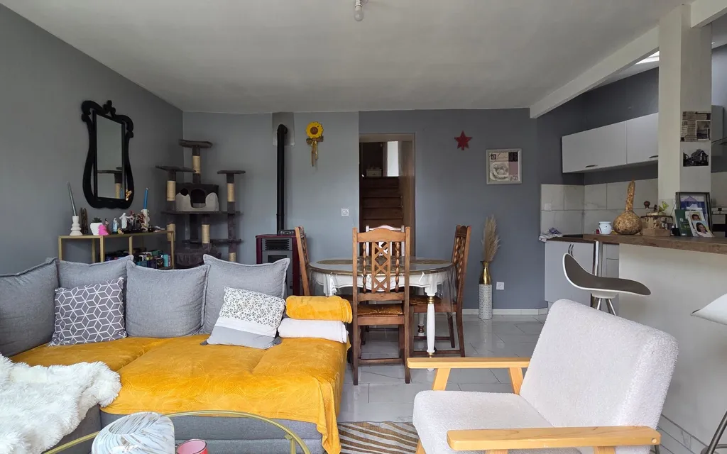 Living Room - Charming House with Garden in Cahan