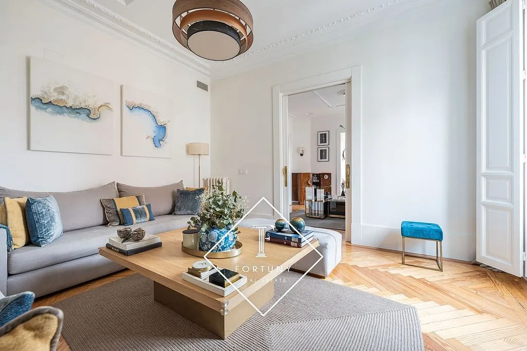 Elutuba - Apartment with Balcony in Argüelles