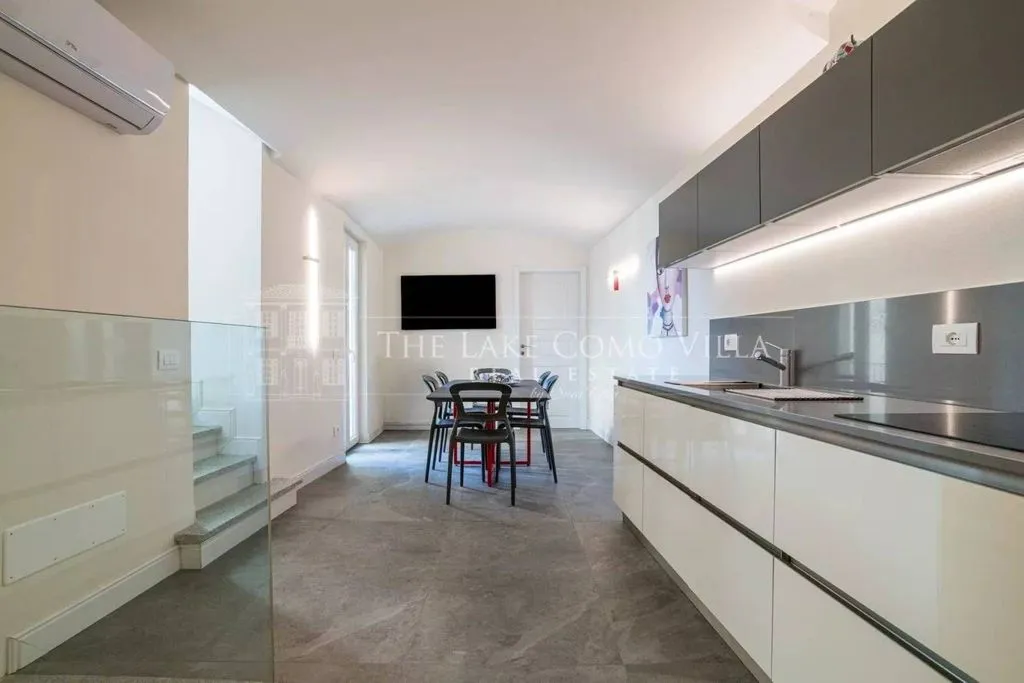 Cuisine - Luxury Apartment with Private Garden in Menaggio
