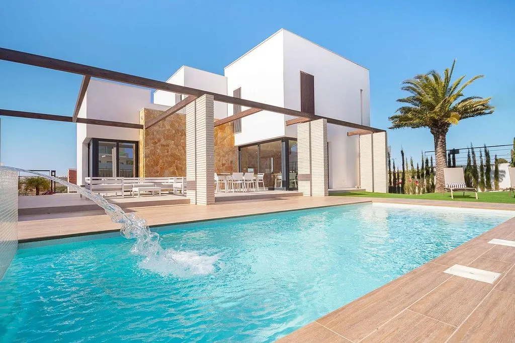 Bassein - Villa with Private Pool in Orihuela Costa