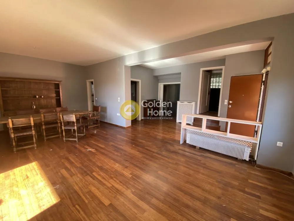 Salle à manger - Maison 4 pièces à GR