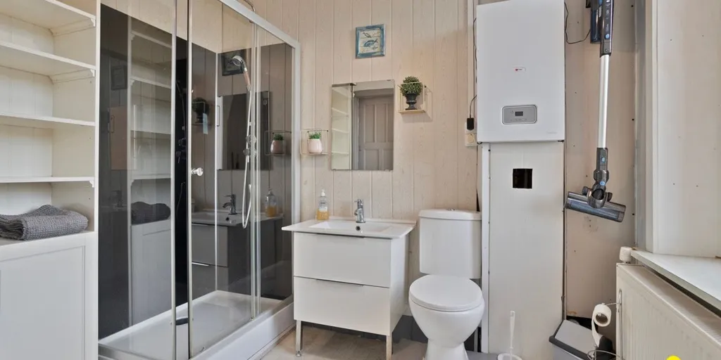Salles de bain - Appartement Rénové avec Vue Sud au Centre de De Panne