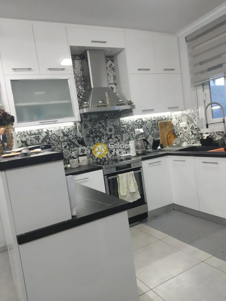 5-room house in GR