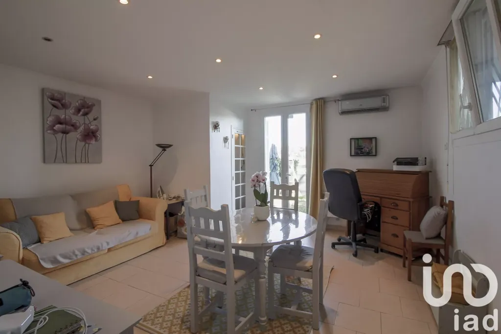 Living Room - Individual House with Garden View in Cagnes-sur-Mer