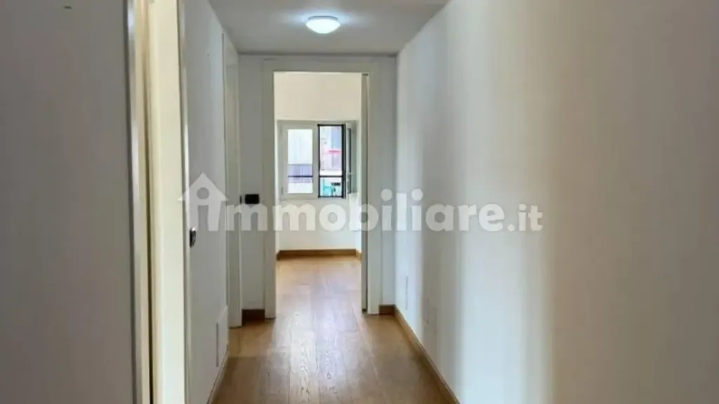 hallway_entrance