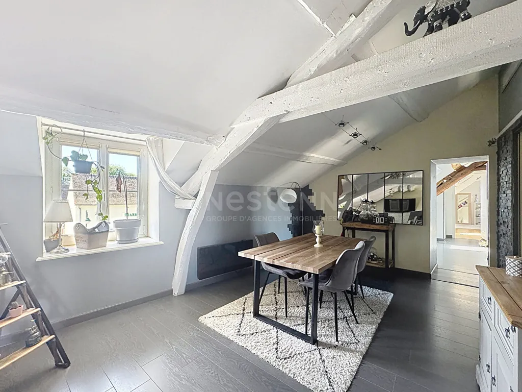 Söögituba - Charming 4-Bedroom Apartment in Lamorlaye