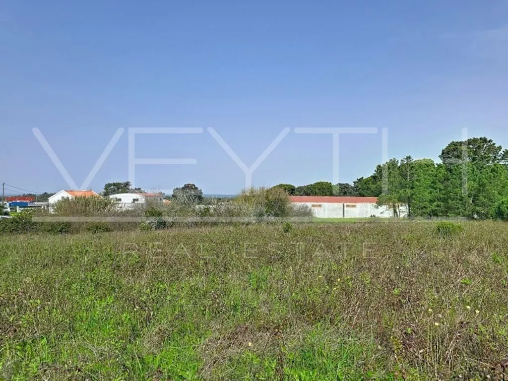 Garden - Development Land with Residential Potential in Sesimbra