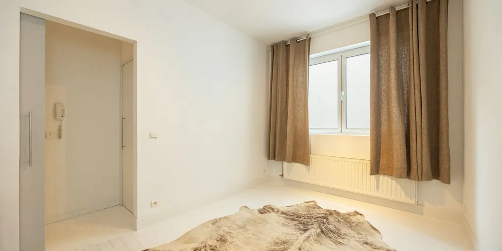 Chambres - Duplex Contemporain avec Garage à Anvers