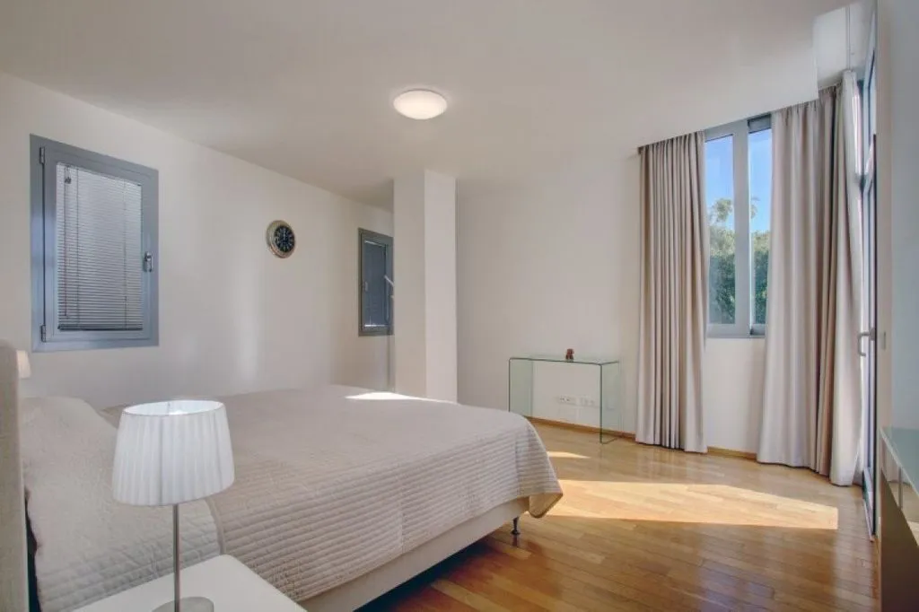 Bedrooms - Semi-Detached Villa with Sea Views in Marbella