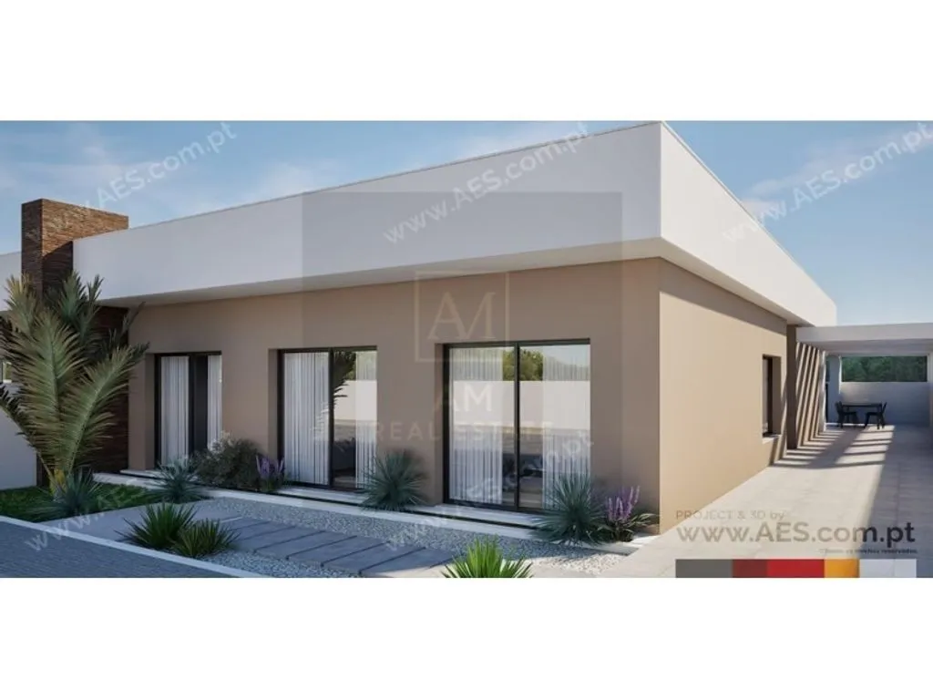 Contemporary Villa with Pool in Seixal
