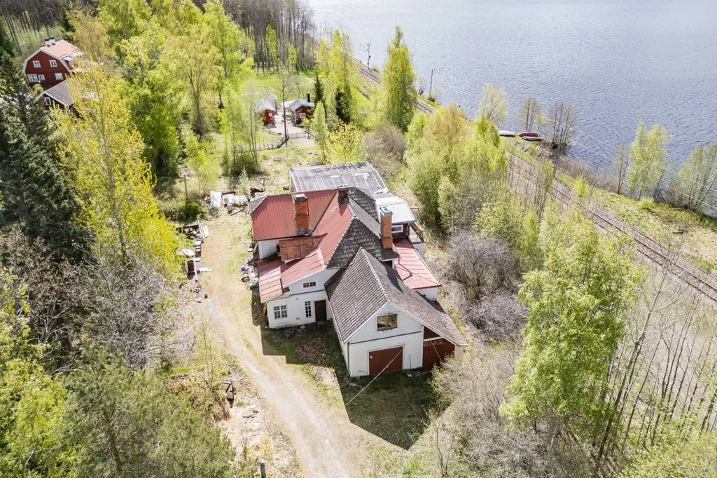 Õhuvaade - Villa with Renovation Potential in Dalastensvägen
