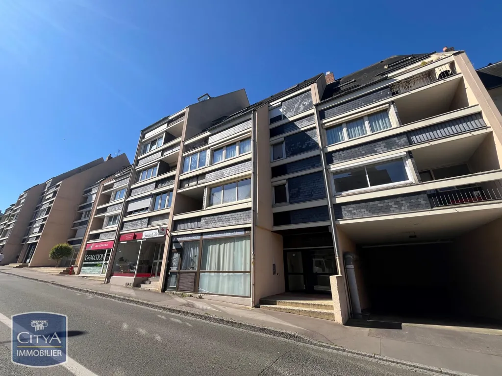 Välivaade - Renovated Apartment with Balcony in Le Mans
