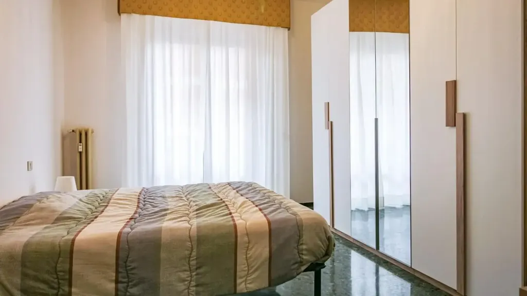 Chambres - Rented Apartment with Balcony in Pisa