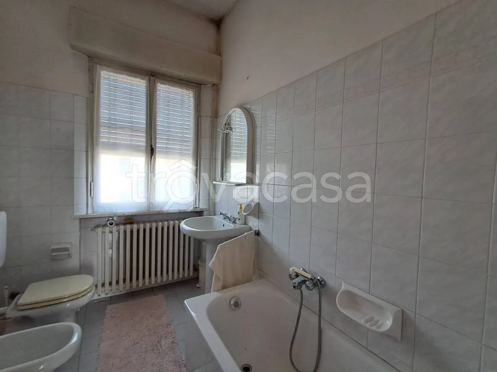 Bagni - Traditional Villa with Courtyard in Lugo